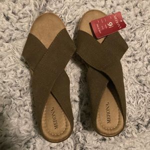 Very cute olive wedge sandals!!